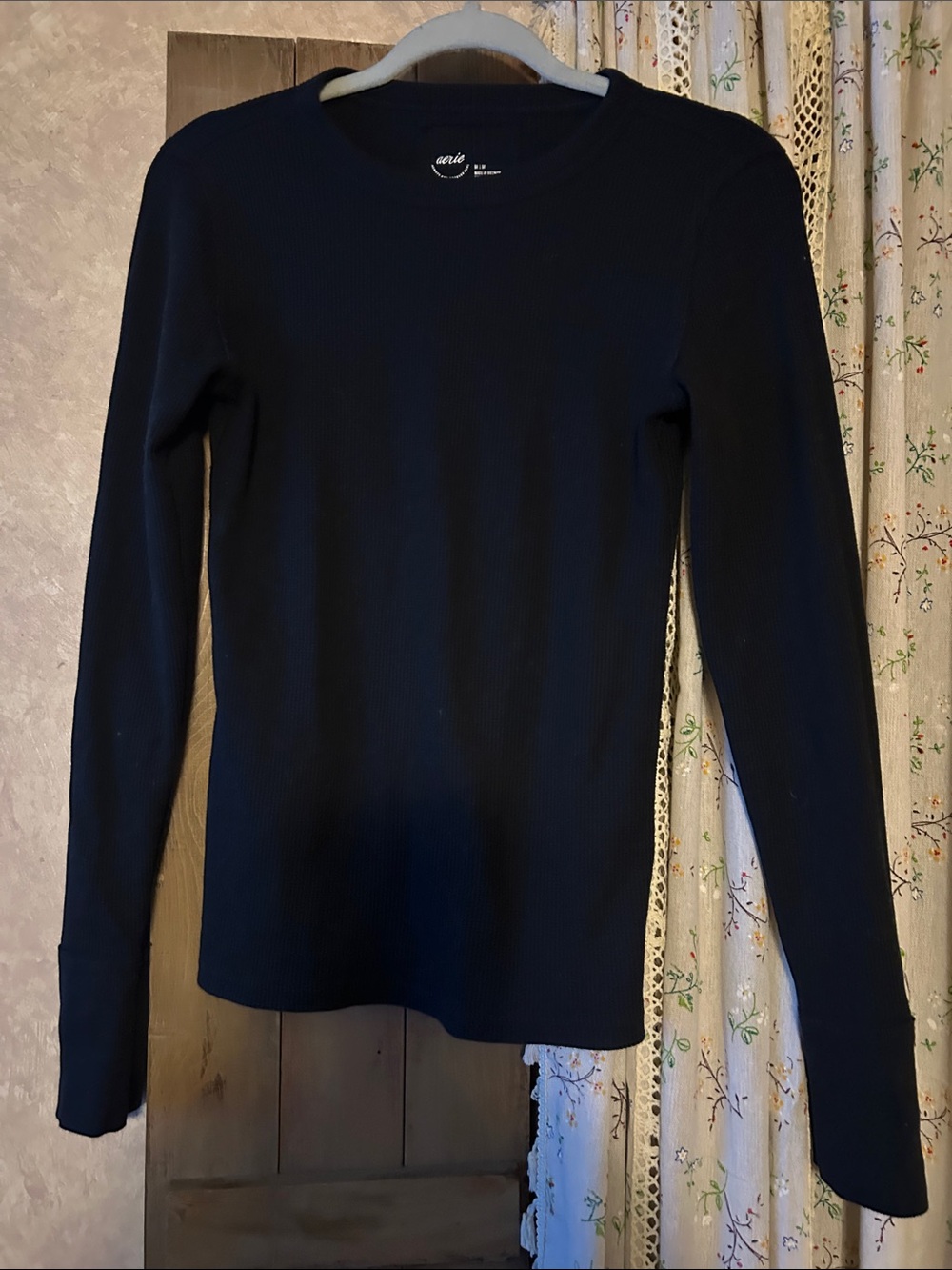aerie Black Long Sleeve Crewneck Top
